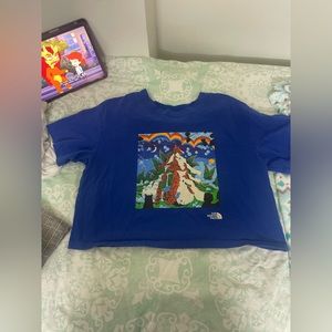 The North Face Women’s XL cropped T-Shirt